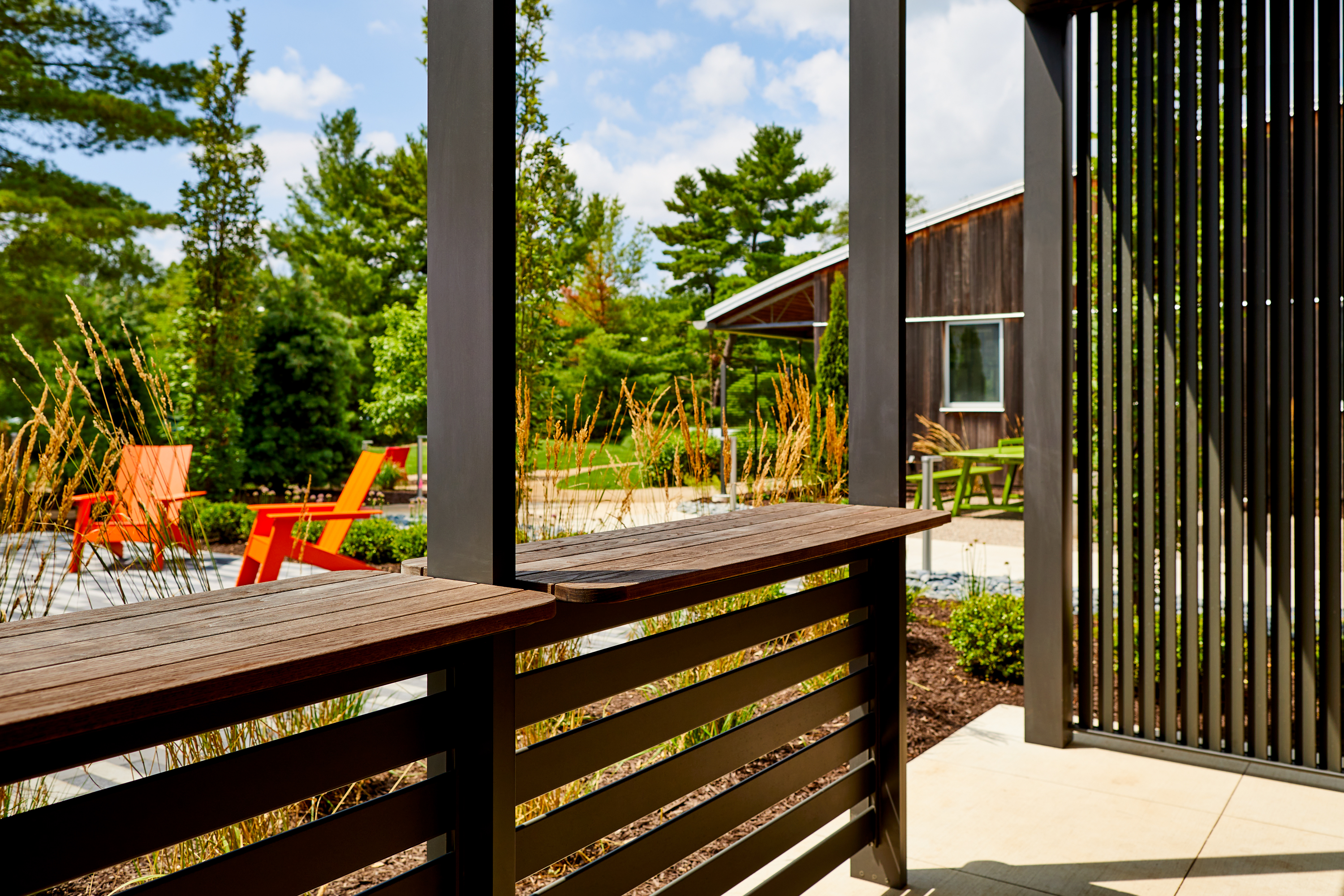 KEM-STUDIO_Landscape-Forms_Upfit_2020_03