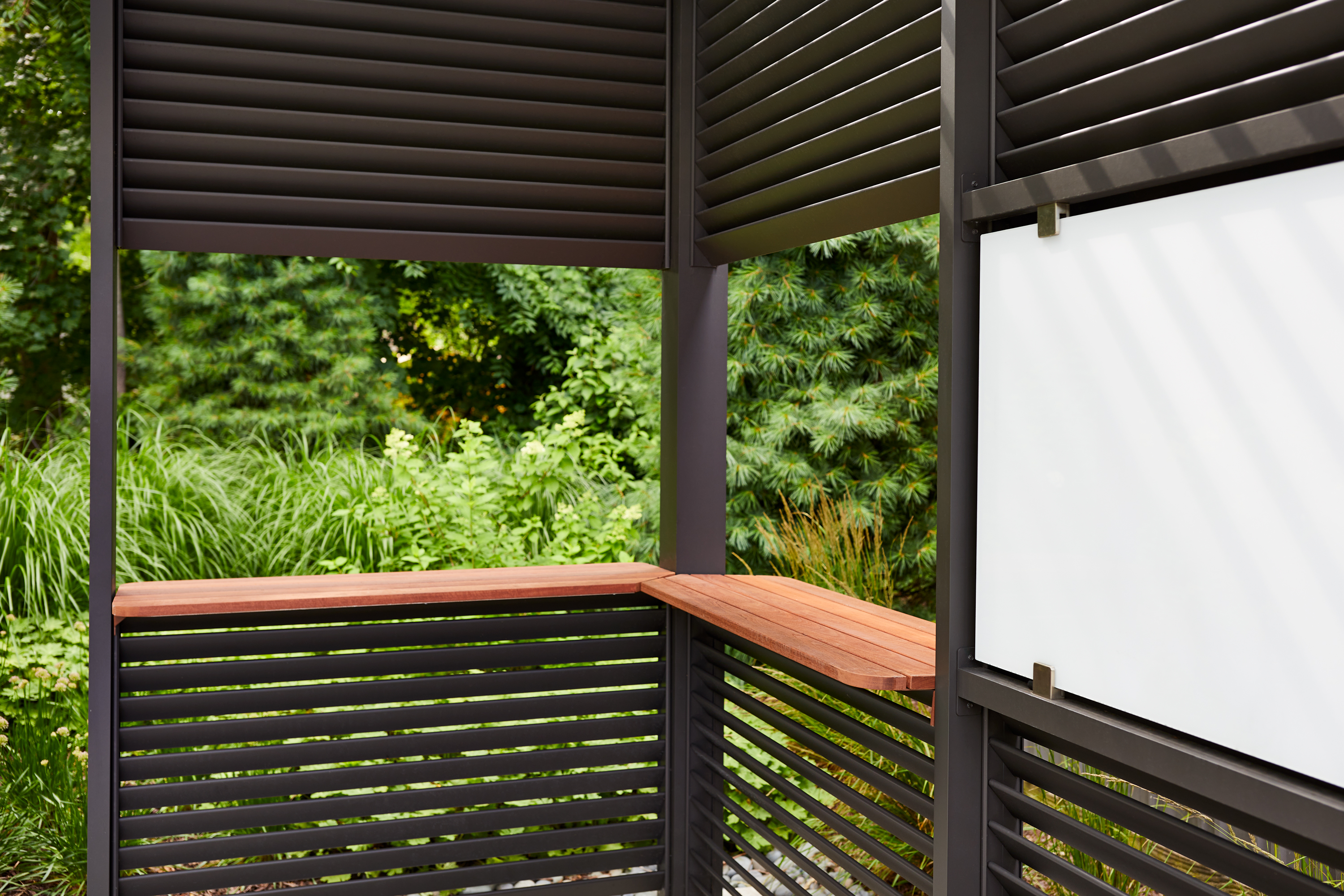 KEM-STUDIO_Landscape-Forms_Upfit_2020_09