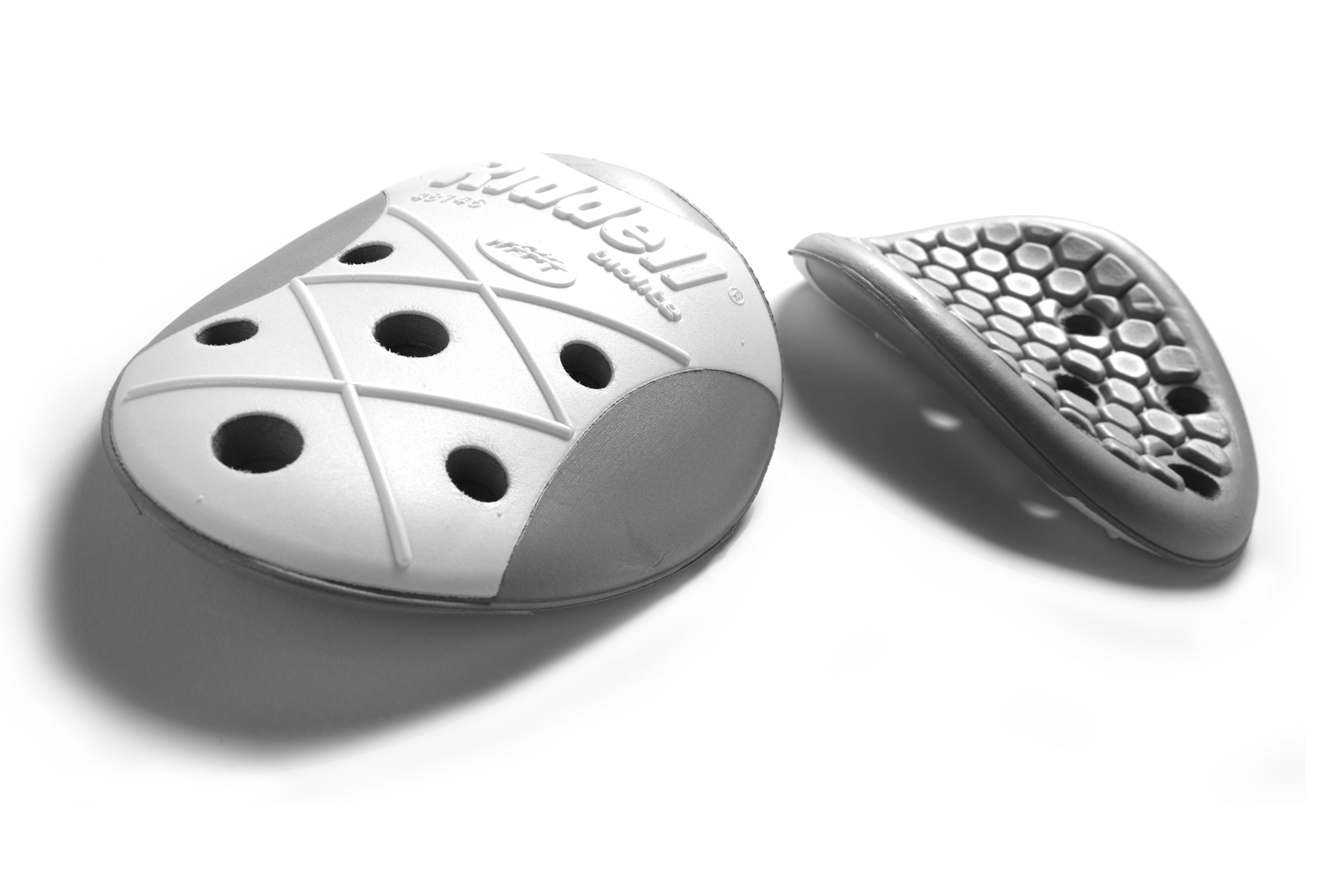 KEM-STUDIO_Riddell_Football-Pads