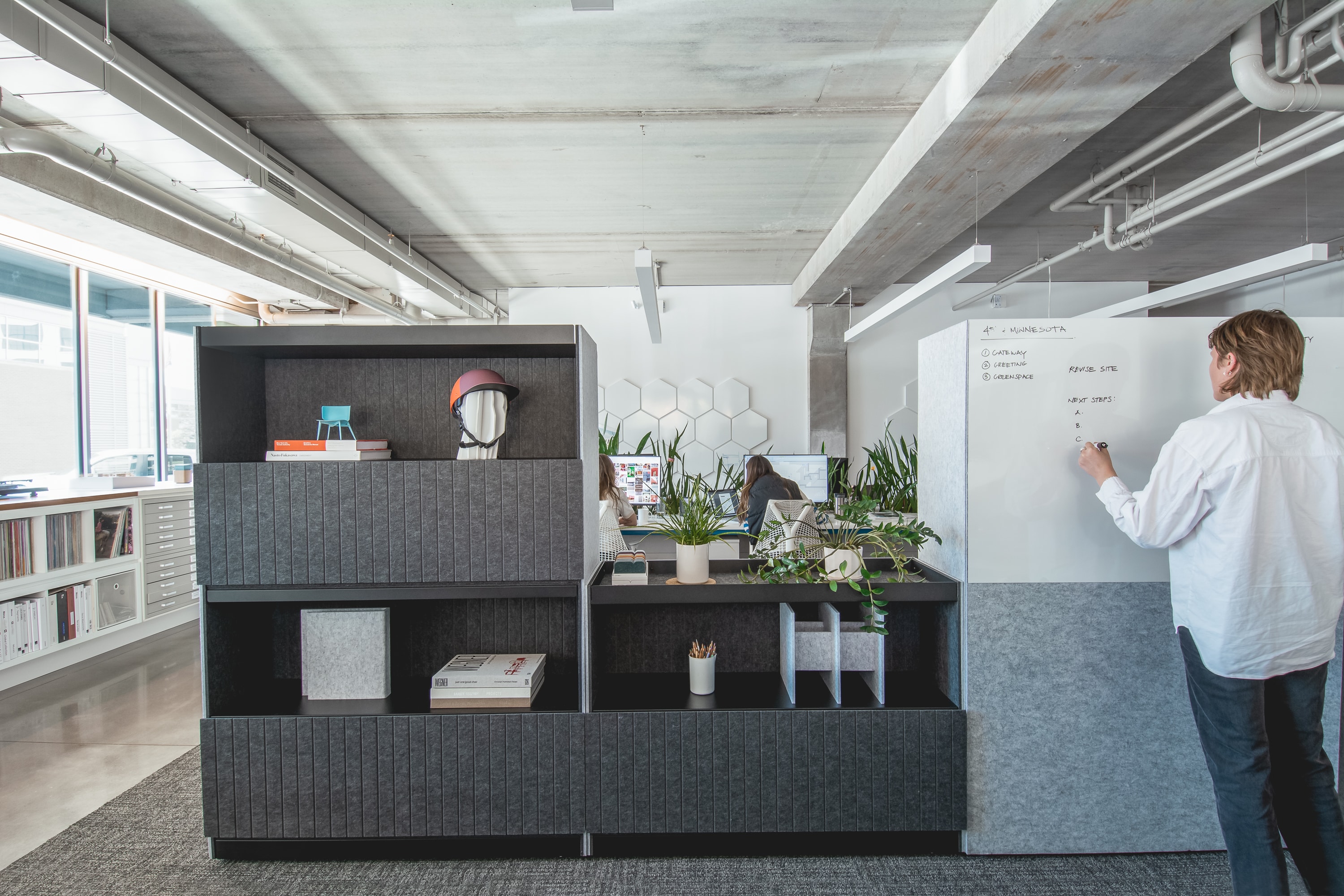 KEM STUDIO_LOFTWALL_Hedge_Ab